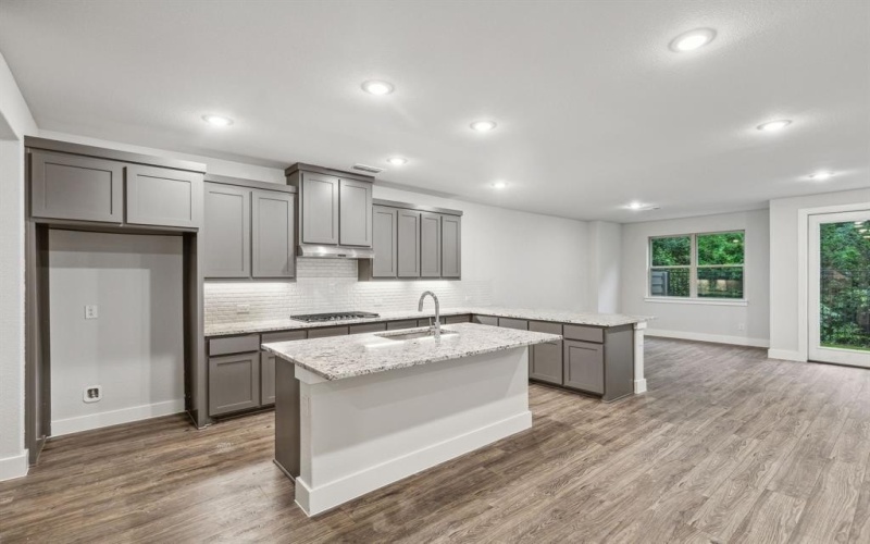 8221 Emsworth Drive, Dallas, TX 75231, 3 Habitaciones Habitaciones , ,2 BañosBaños,Residential,En Venta,8221 Emsworth Drive,20970529