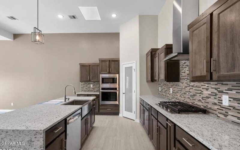 13325 Nacho Alvarado Court, Clint, TX 79836, 5 Habitaciones Habitaciones , ,3 BañosBaños,Residential,En Venta,13325 Nacho Alvarado Court,0,924645