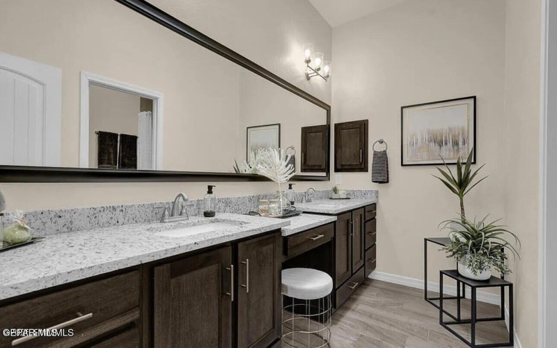 424 Valley Quail Court, Clint, TX 79836, 5 Habitaciones Habitaciones , ,2 BañosBaños,Residential,En Venta,424 Valley Quail Court,0,924649