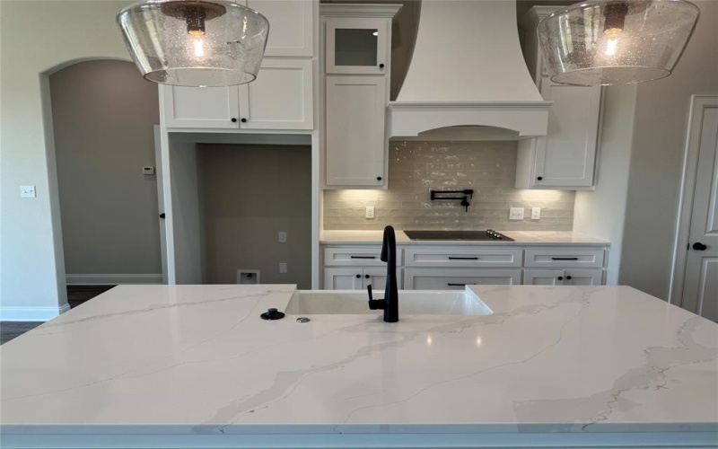 10109 Castleberry Lane, Waco, TX 76712, 4 Bedrooms Bedrooms, ,3 BathroomsBathrooms,Residential,For Sale,10109 Castleberry Lane,20963681