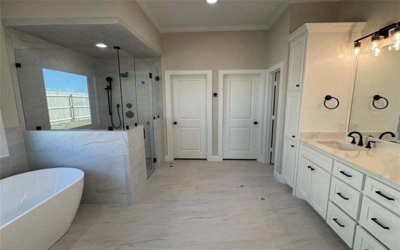 10109 Castleberry Lane, Waco, TX 76712, 4 Bedrooms Bedrooms, ,3 BathroomsBathrooms,Residential,For Sale,10109 Castleberry Lane,20963681