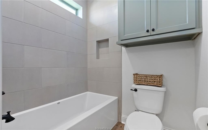 2160 Madden, College Station, TX 77845, 4 Habitaciones Habitaciones , ,3 BañosBaños,Residential,En Venta,2160 Madden,25005909