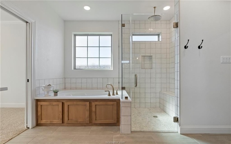 2160 Madden, College Station, TX 77845, 4 Habitaciones Habitaciones , ,3 BañosBaños,Residential,En Venta,2160 Madden,25005909