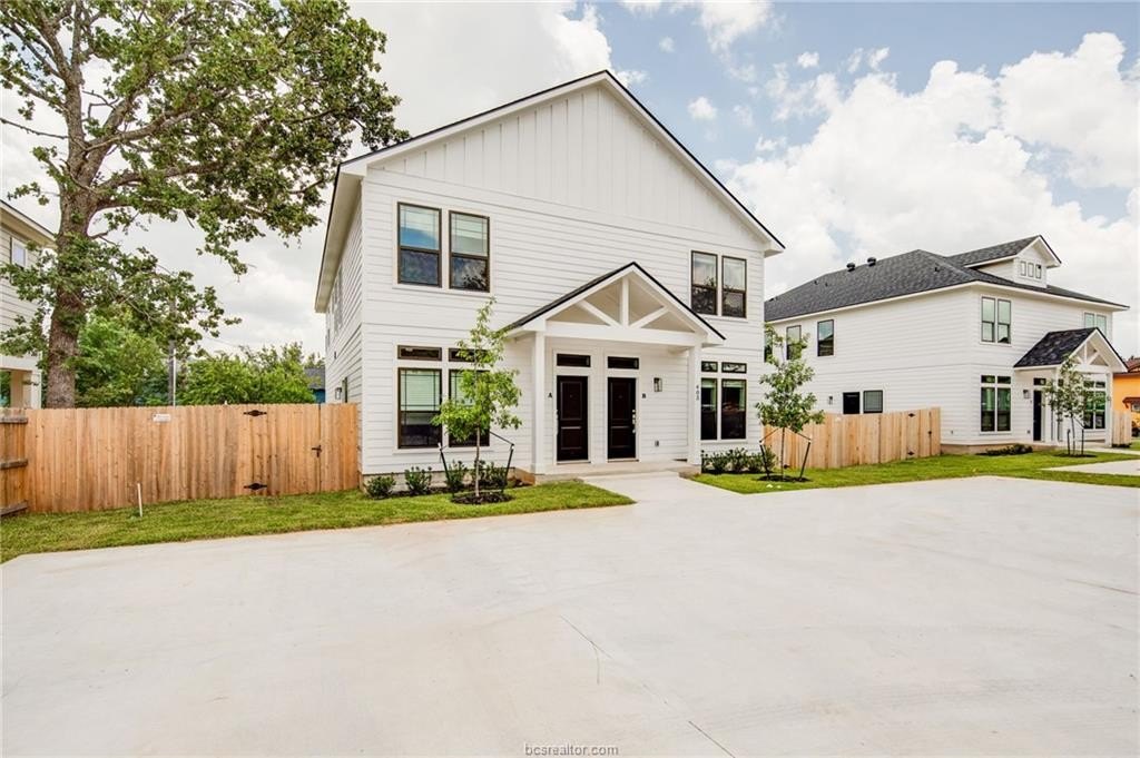 405 Nimitz Street, College Station, TX 77840, ,Residential Multi Family,For Sale,405 Nimitz Street,25006940