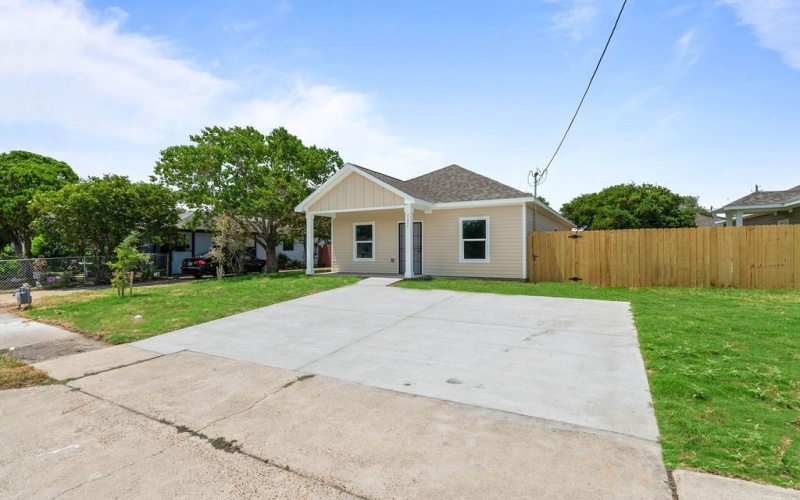 2206 Coleman Avenue, Corpus Christi, TX 78405, 4 Bedrooms Bedrooms, ,2 BathroomsBathrooms,Residential,For Sale,2206 Coleman Avenue,460651