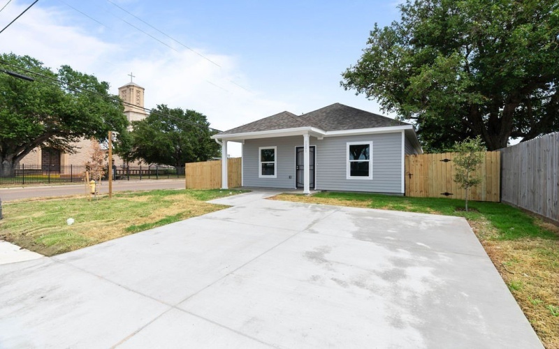 2201 Morris Street, Corpus Christi, TX 78405, 4 Bedrooms Bedrooms, ,2 BathroomsBathrooms,Residential,For Sale,2201 Morris Street,460652