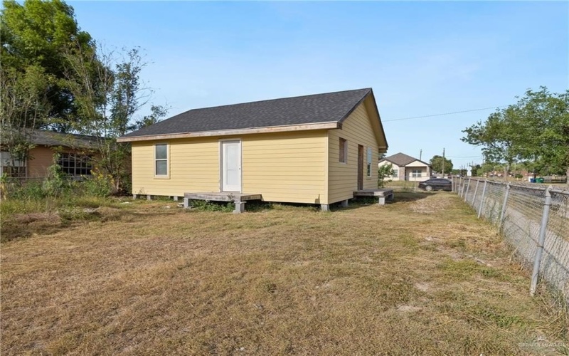 949 S Texas Avenue, Mercedes, TX 78570, 2 Bedrooms Bedrooms, ,1 BathroomBathrooms,Residential,For Sale,949 S Texas Avenue,473596