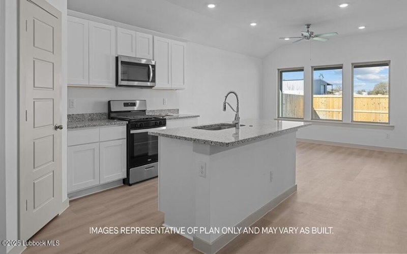7445 9th Street, Lubbock, TX 79416, 4 Habitaciones Habitaciones , ,2 BañosBaños,Residential,En Venta,7445 9th Street,202556382