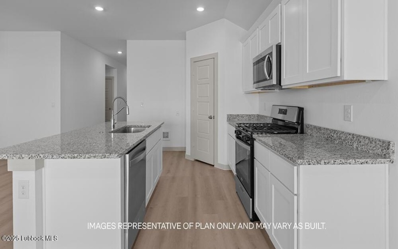 7445 9th Street, Lubbock, TX 79416, 4 Habitaciones Habitaciones , ,2 BañosBaños,Residential,En Venta,7445 9th Street,202556382