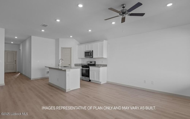 7445 9th Street, Lubbock, TX 79416, 4 Habitaciones Habitaciones , ,2 BañosBaños,Residential,En Venta,7445 9th Street,202556382