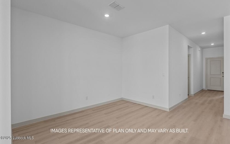 7445 9th Street, Lubbock, TX 79416, 4 Habitaciones Habitaciones , ,2 BañosBaños,Residential,En Venta,7445 9th Street,202556382