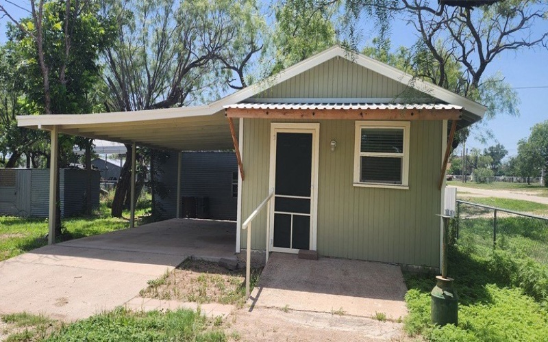 506 N Parkview Dr, Mertzon, TX 76941, 1 Bedroom Bedrooms, ,1 BathroomBathrooms,Residential,For Sale,506 N Parkview Dr,127895