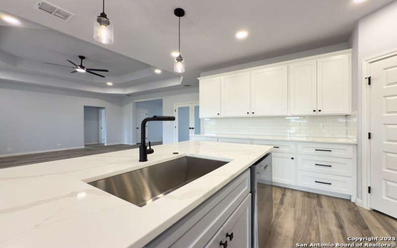 105 Merion Ln, La Vernia, TX 78121, 3 Habitaciones Habitaciones , ,2 BañosBaños,Residential,En Venta,105 Merion Ln,1876141