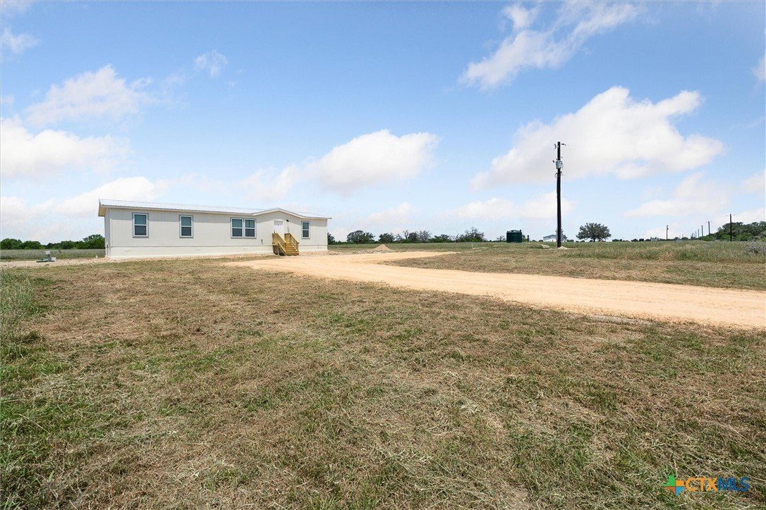 1287 County Road 402, Flatonia, TX 78941, 4 Bedrooms Bedrooms, ,2 BathroomsBathrooms,Residential,For Sale,1287 County Road 402,583544
