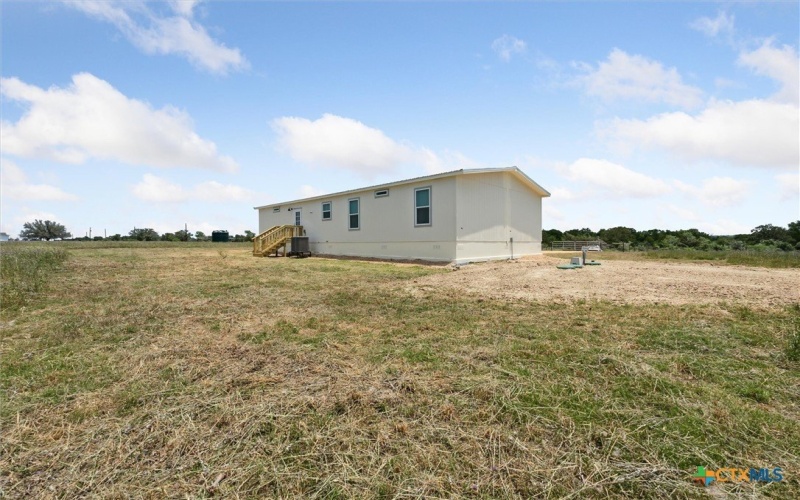 1287 County Road 402, Flatonia, TX 78941, 4 Bedrooms Bedrooms, ,2 BathroomsBathrooms,Residential,For Sale,1287 County Road 402,583544