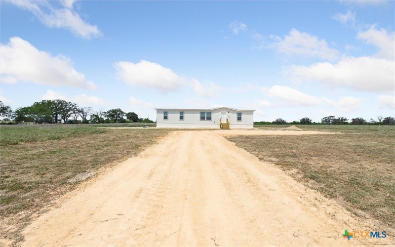 1287 County Road 402, Flatonia, TX 78941, 4 Bedrooms Bedrooms, ,2 BathroomsBathrooms,Residential,For Sale,1287 County Road 402,583544