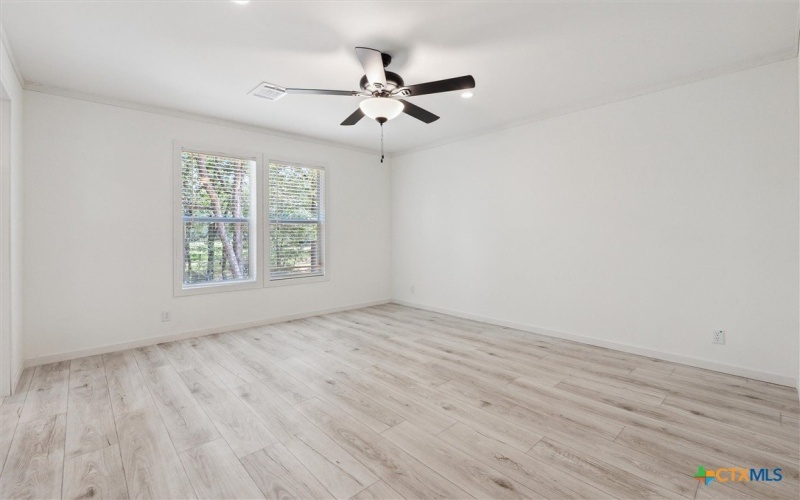 855 Roosevelt Road, Luling, TX 78648, 4 Habitaciones Habitaciones , ,2 BañosBaños,Residential,En Venta,855 Roosevelt Road,583554