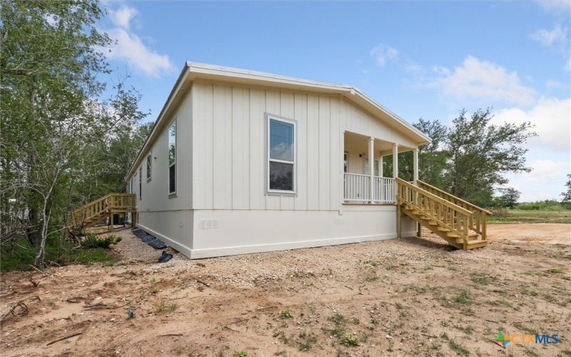 855 Roosevelt Road, Luling, TX 78648, 4 Habitaciones Habitaciones , ,2 BañosBaños,Residential,En Venta,855 Roosevelt Road,583554