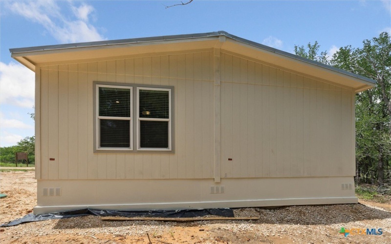 855 Roosevelt Road, Luling, TX 78648, 4 Habitaciones Habitaciones , ,2 BañosBaños,Residential,En Venta,855 Roosevelt Road,583554