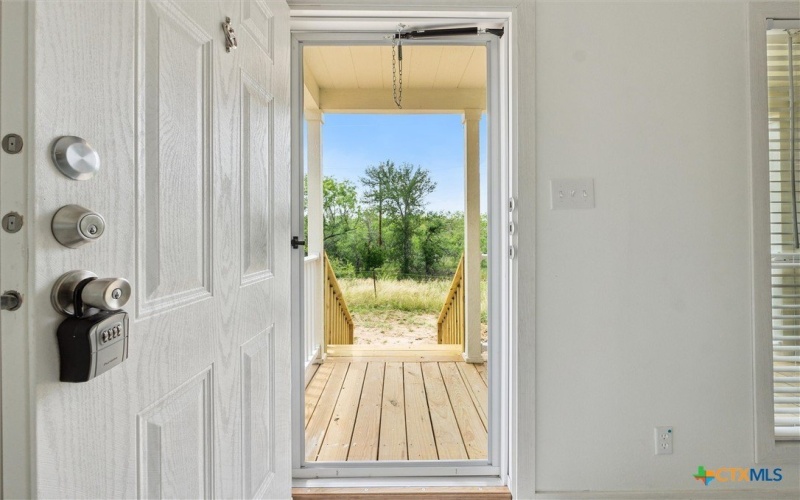 855 Roosevelt Road, Luling, TX 78648, 4 Habitaciones Habitaciones , ,2 BañosBaños,Residential,En Venta,855 Roosevelt Road,583554