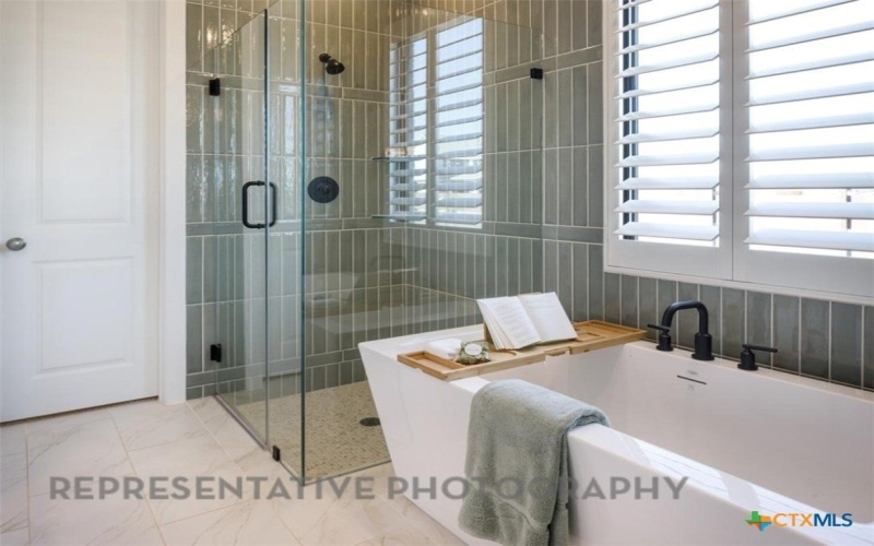 8704 Aracari Cove, Austin, TX 78744, 4 Bedrooms Bedrooms, ,3 BathroomsBathrooms,Residential,For Sale,8704 Aracari Cove,0,583596
