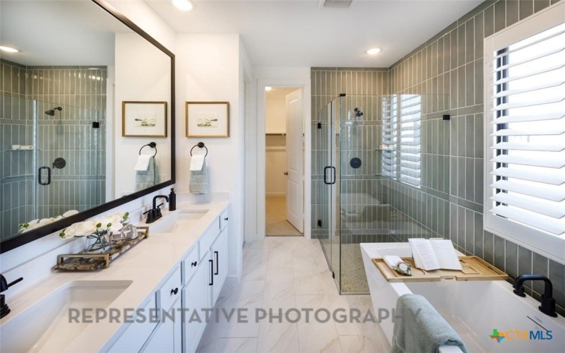 8704 Aracari Cove, Austin, TX 78744, 4 Bedrooms Bedrooms, ,3 BathroomsBathrooms,Residential,For Sale,8704 Aracari Cove,0,583596