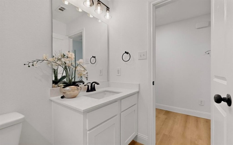 1806 Morrell Avenue, Dallas, TX 75203, 4 Habitaciones Habitaciones , ,2 BañosBaños,Residential,En Venta,1806 Morrell Avenue,20942799