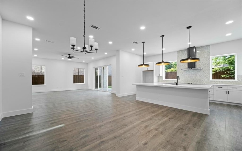 2146 Oak Haven Court, Garland, TX 75044, 4 Bedrooms Bedrooms, ,3 BathroomsBathrooms,Residential,For Sale,2146 Oak Haven Court,20960626