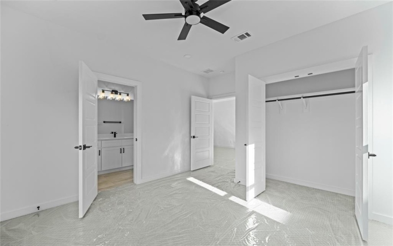 2146 Oak Haven Court, Garland, TX 75044, 4 Bedrooms Bedrooms, ,3 BathroomsBathrooms,Residential,For Sale,2146 Oak Haven Court,20960626