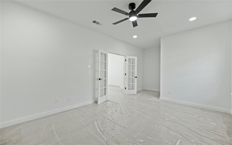 2146 Oak Haven Court, Garland, TX 75044, 4 Bedrooms Bedrooms, ,3 BathroomsBathrooms,Residential,For Sale,2146 Oak Haven Court,20960626