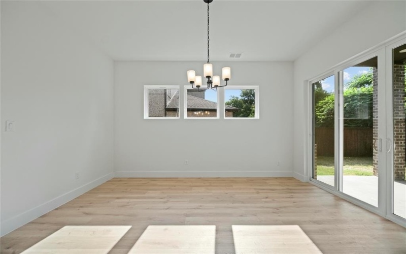 2150 Oak Haven Court, Garland, TX 75044, 4 Habitaciones Habitaciones , ,3 BañosBaños,Residential,En Venta,2150 Oak Haven Court,20960659
