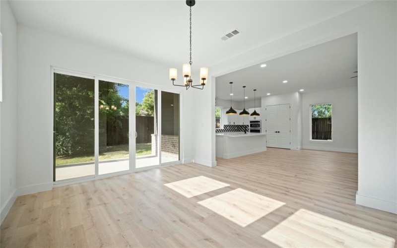2150 Oak Haven Court, Garland, TX 75044, 4 Habitaciones Habitaciones , ,3 BañosBaños,Residential,En Venta,2150 Oak Haven Court,20960659