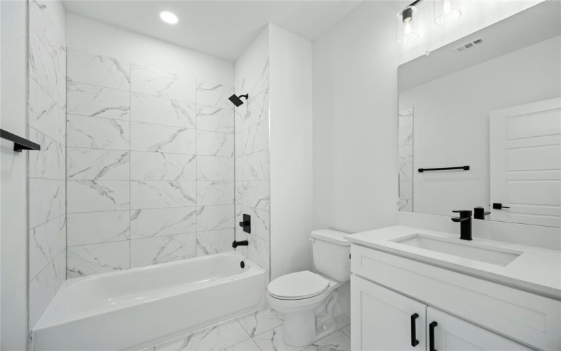 2150 Oak Haven Court, Garland, TX 75044, 4 Habitaciones Habitaciones , ,3 BañosBaños,Residential,En Venta,2150 Oak Haven Court,20960659