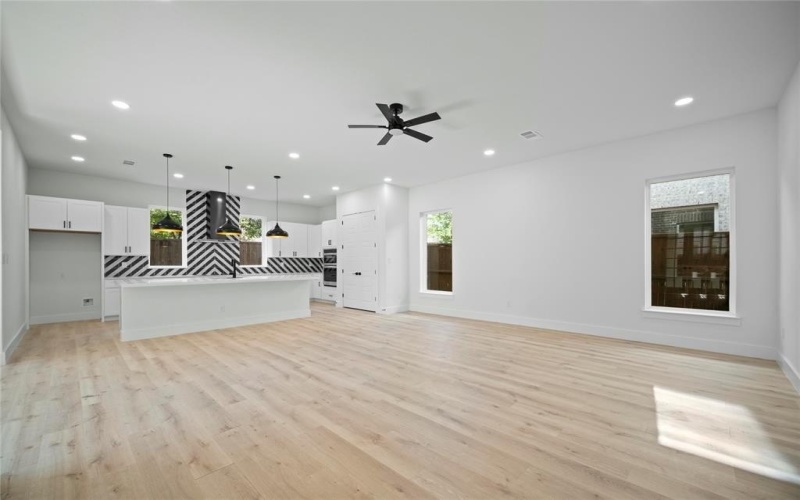2150 Oak Haven Court, Garland, TX 75044, 4 Habitaciones Habitaciones , ,3 BañosBaños,Residential,En Venta,2150 Oak Haven Court,20960659