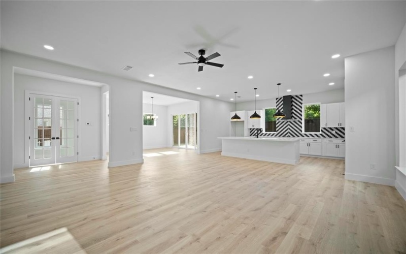 2150 Oak Haven Court, Garland, TX 75044, 4 Habitaciones Habitaciones , ,3 BañosBaños,Residential,En Venta,2150 Oak Haven Court,20960659
