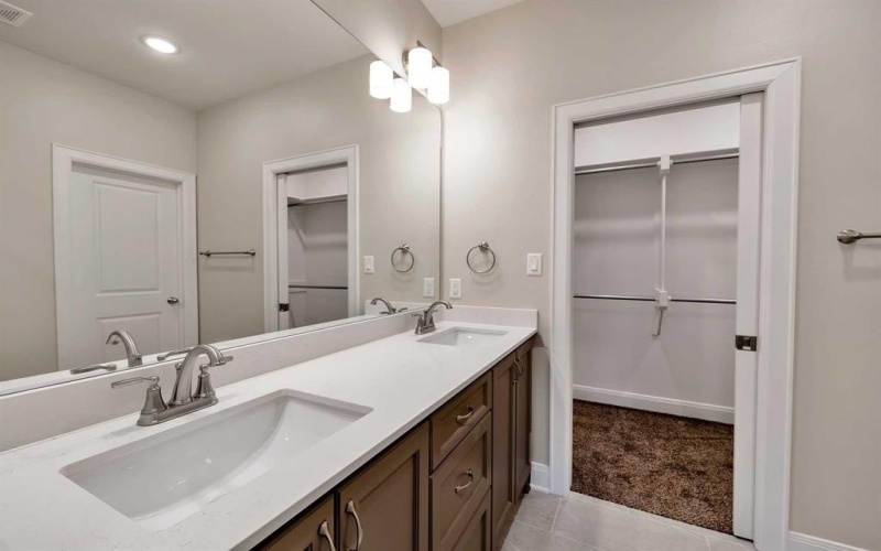 4344 Macnab Drive #Multi, Tyler, TX 75707, ,Residential Multi Family,En Venta,4344 Macnab Drive,20961571