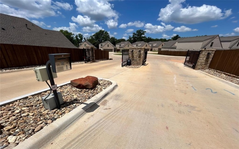 4344 Macnab Drive #Multi, Tyler, TX 75707, ,Residential Multi Family,En Venta,4344 Macnab Drive,20961571
