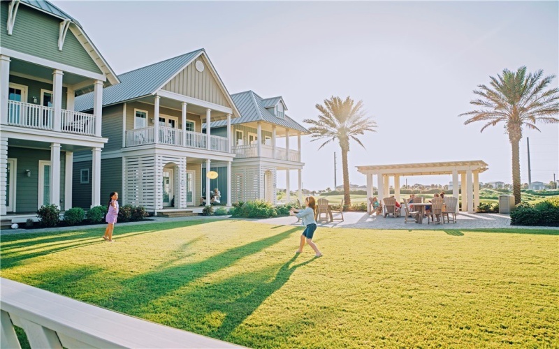 308 Horse Tail Lane, Port Aransas, TX 78373, 3 Bedrooms Bedrooms, ,5 BathroomsBathrooms,Residential,For Sale,308 Horse Tail Lane,445183