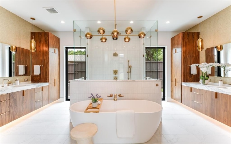 10142 Coppedge Lane, Dallas, TX 75229, 5 Habitaciones Habitaciones , ,6 BañosBaños,Residential,En Venta,10142 Coppedge Lane,20969760