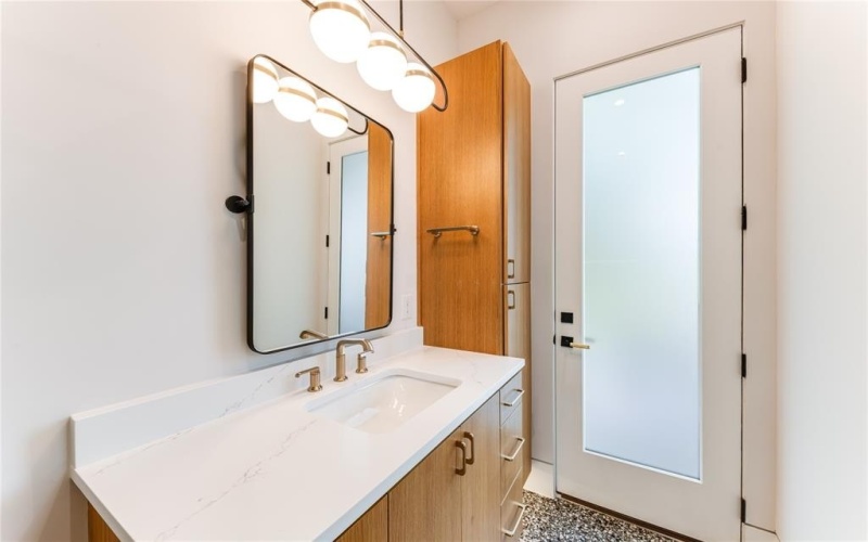 10142 Coppedge Lane, Dallas, TX 75229, 5 Habitaciones Habitaciones , ,6 BañosBaños,Residential,En Venta,10142 Coppedge Lane,20969760