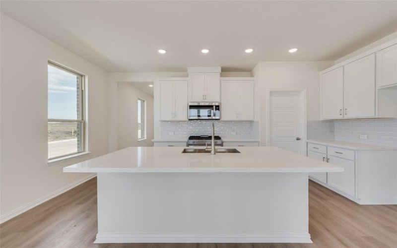 1502 Salem Drive, Forney, TX 75126, 3 Bedrooms Bedrooms, ,2 BathroomsBathrooms,Residential,For Sale,1502 Salem Drive,20970754