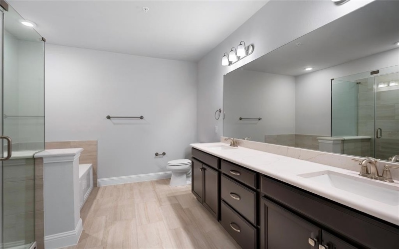 651 N Watters Road #3303, Allen, TX 75013, 2 Habitaciones Habitaciones , ,2 BañosBaños,Residential,En Venta,651 N Watters Road,20970900