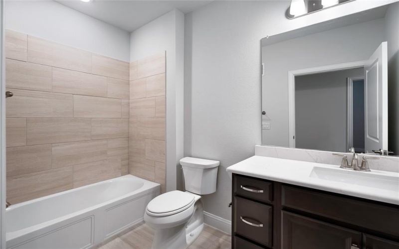 651 N Watters Road #3303, Allen, TX 75013, 2 Habitaciones Habitaciones , ,2 BañosBaños,Residential,En Venta,651 N Watters Road,20970900