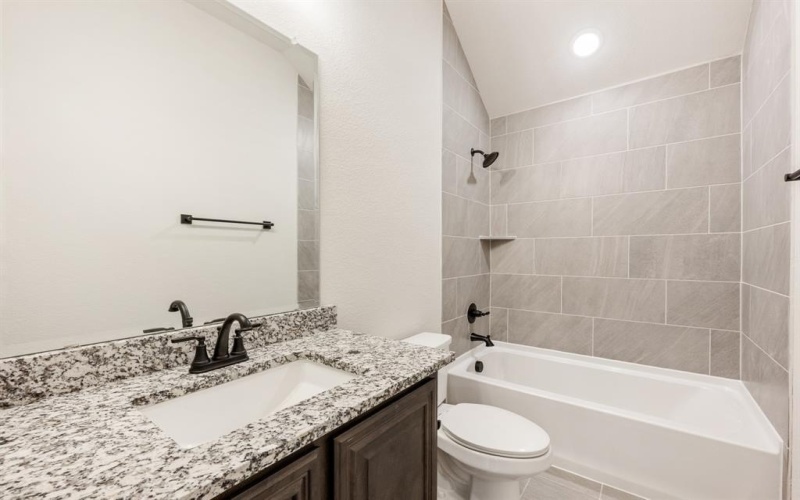 22 Magpie Street, Joshua, TX 76058, 5 Habitaciones Habitaciones , ,5 BañosBaños,Residential,En Venta,22 Magpie Street,0,20971055