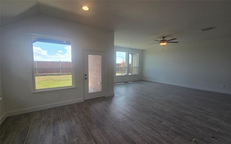 5013 Meadow Vista Lane, Fort Worth, TX 76036, 4 Bedrooms Bedrooms, ,2 BathroomsBathrooms,Residential,For Sale,5013 Meadow Vista Lane,0,20971076