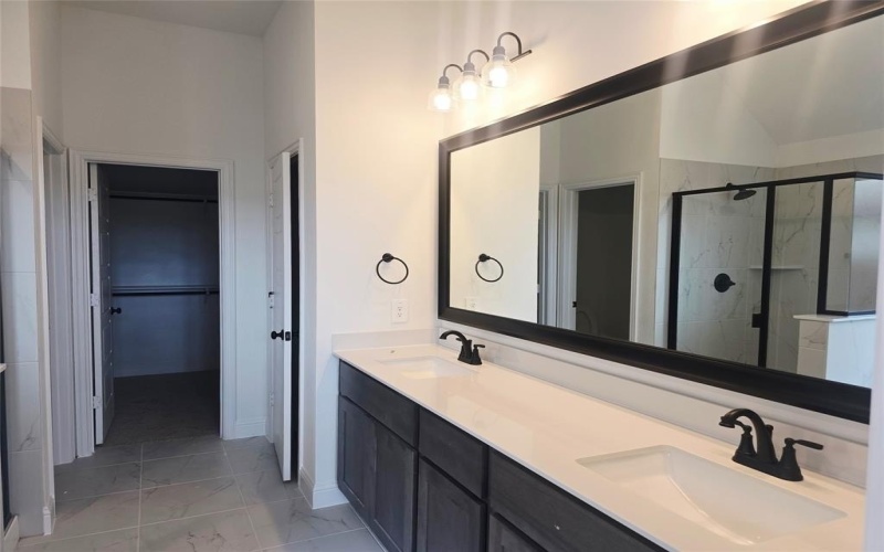 5013 Meadow Vista Lane, Fort Worth, TX 76036, 4 Bedrooms Bedrooms, ,2 BathroomsBathrooms,Residential,For Sale,5013 Meadow Vista Lane,0,20971076