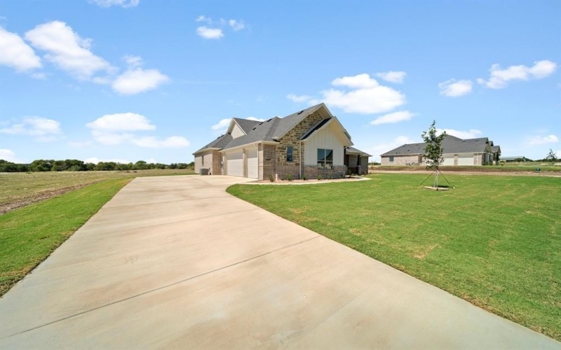 431 Paradise Ridge Drive, Waxahachie, TX 75167, 3 Bedrooms Bedrooms, ,2 BathroomsBathrooms,Residential,For Sale,431 Paradise Ridge Drive,20971222