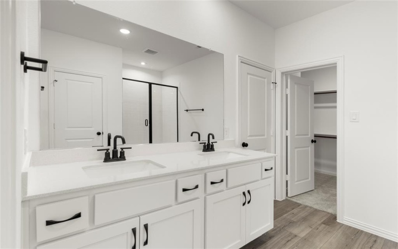 1916 Honey Creek Road, Forney, TX 75126, 4 Habitaciones Habitaciones , ,3 BañosBaños,Residential,En Venta,1916 Honey Creek Road,20971334