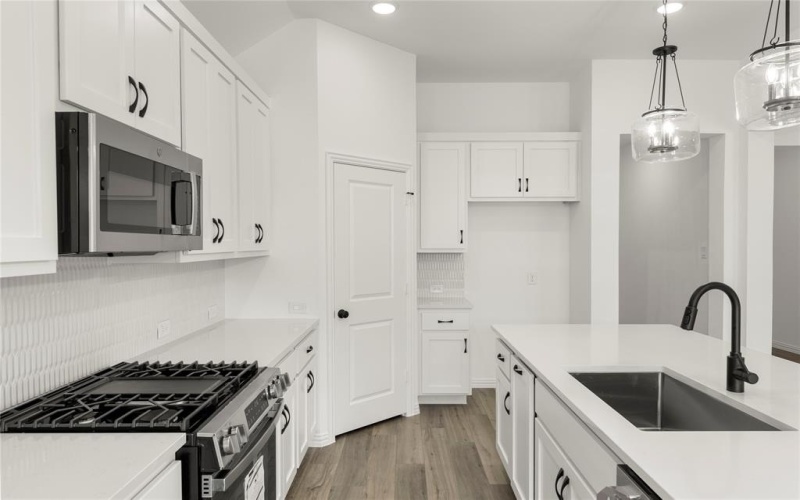 1916 Honey Creek Road, Forney, TX 75126, 4 Habitaciones Habitaciones , ,3 BañosBaños,Residential,En Venta,1916 Honey Creek Road,20971334