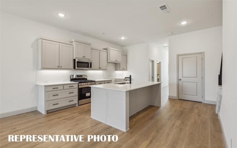 1035 Featherglass Lane, Allen, TX 75013, 3 Bedrooms Bedrooms, ,2 BathroomsBathrooms,Residential,For Sale,1035 Featherglass Lane,20971341